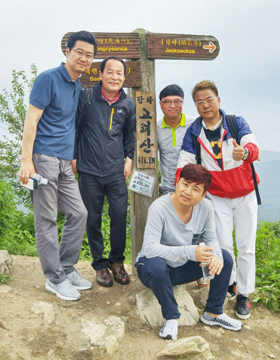 에디터 사진