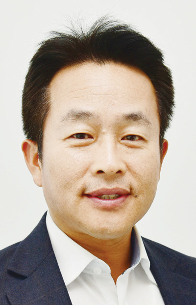 에디터 사진