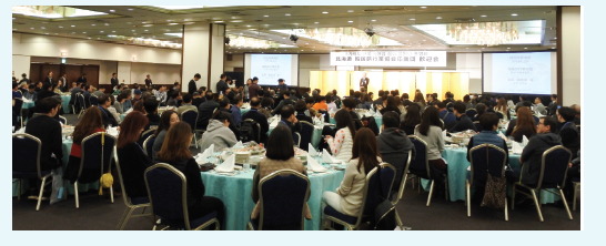 에디터 사진