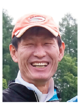 에디터 사진