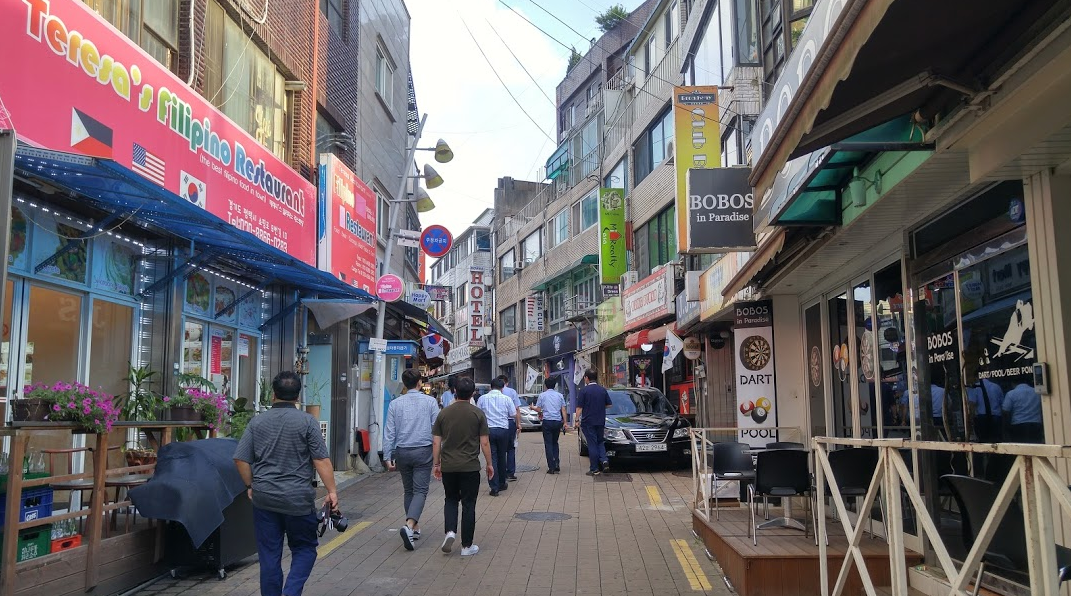 에디터 사진