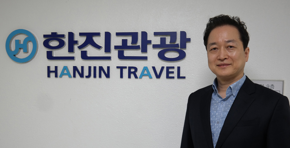 에디터 사진