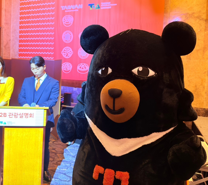 에디터 사진