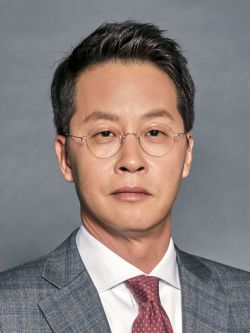 에디터 사진