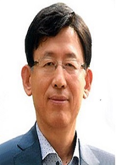 에디터 사진